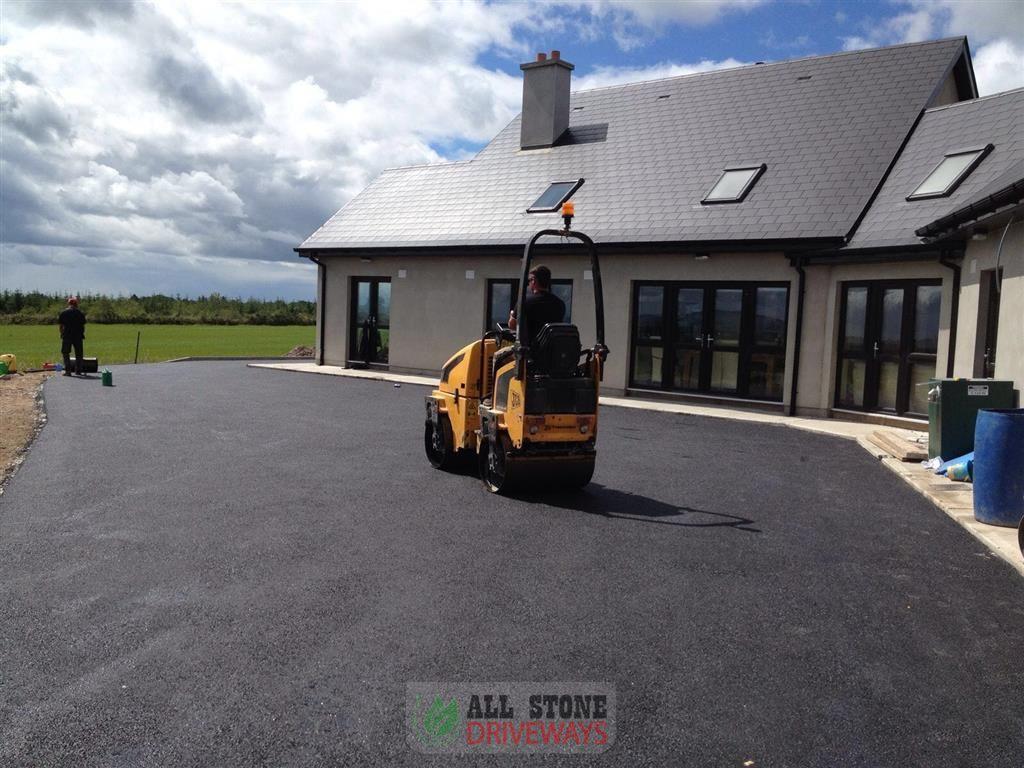 Driveway paving service